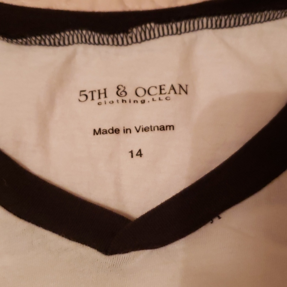 Shirt - Picture 2 of 4